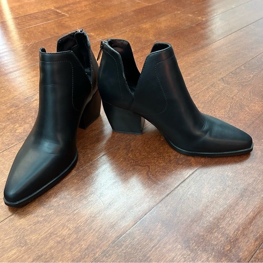 Vince Camuto Doralli Women's Vegan Black Pointed Toe Western Ankle Boots Size 7 - Picture 5 of 16